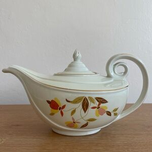 Jewel Tea Autumn Leaf Aladdin Teapot